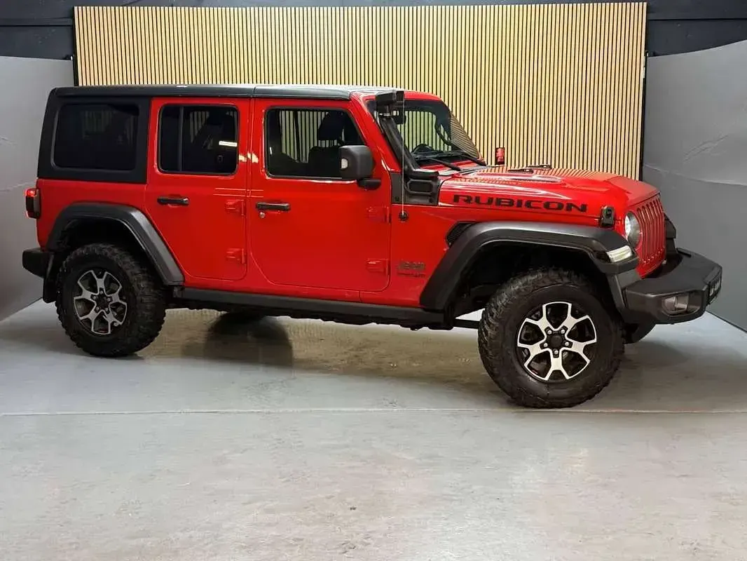 Usata Jeep Wrangler Unlimited Rubicon 200 CV (147 kW) 2020 Rosso SUV