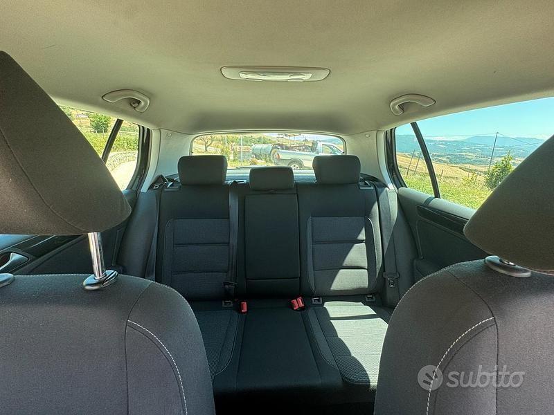 Usata VW Golf VI 105 CV (77 kW) 2010 Nero Utilitaria