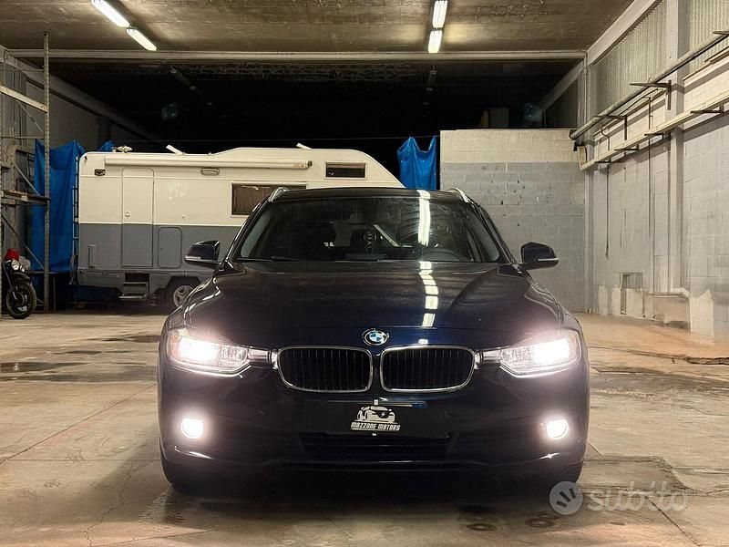Usata BMW 316 Advantage 116 CV (85 kW) 2017 Blu Station wagon