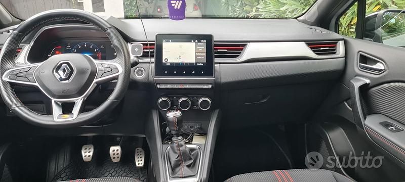 Usata Renault Captur 101 CV (74 kW) 2022 Grigio SUV
