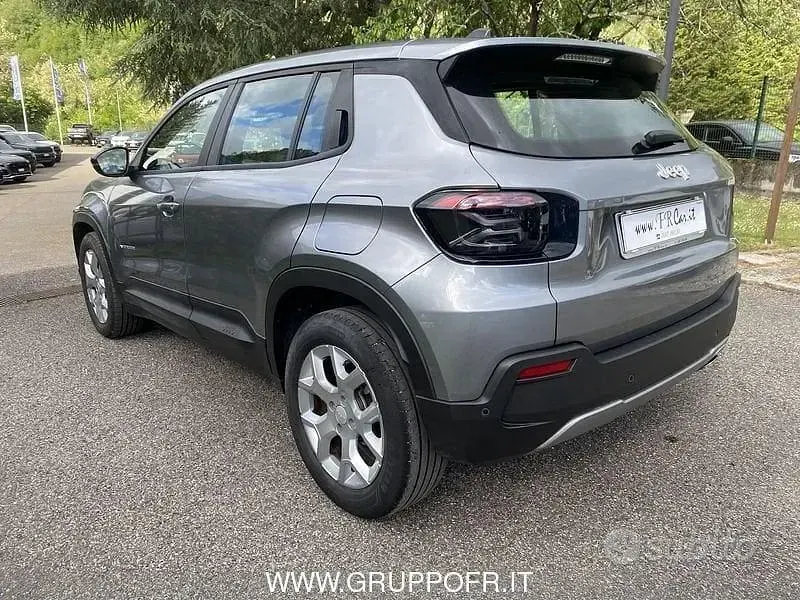 Usata Jeep Avenger Altitude 101 CV (74 kW) 2024 Grigio SUV