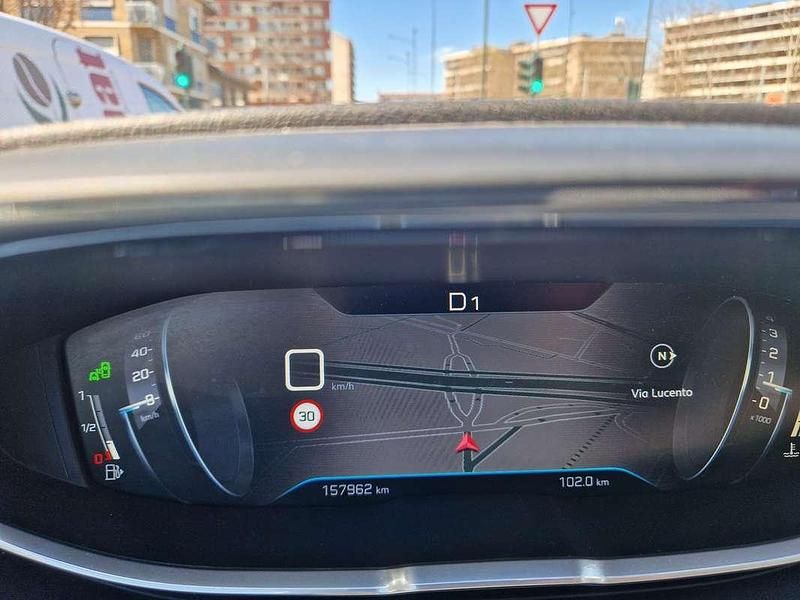 Usata Peugeot 3008 Allure 131 CV (96 kW) 2018 Argento SUV