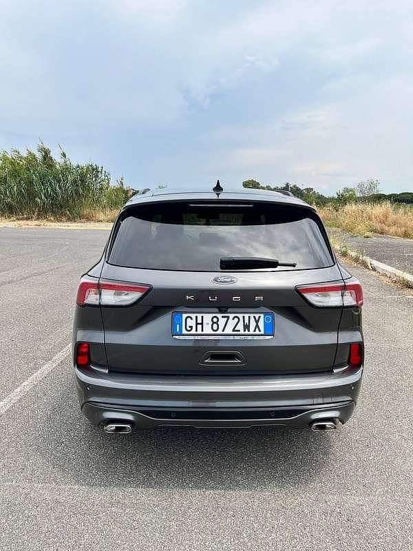 Usata Ford Kuga ST-Line 120 CV (88 kW) 2022 Grigio SUV