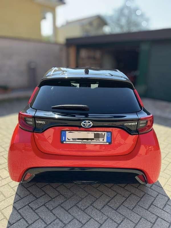 Usata Toyota Yaris Hybrid Style 116 CV (85 kW) 2022 Berlina