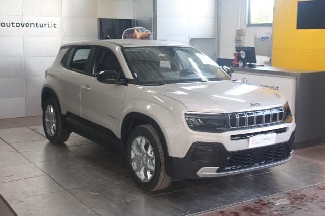 Nuova Jeep Avenger Altitude 100 CV (73 kW) 2025 Beige SUV