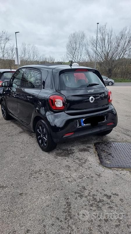 Usata Smart ForFour 95 CV (69 kW) 2016 Nero Utilitaria