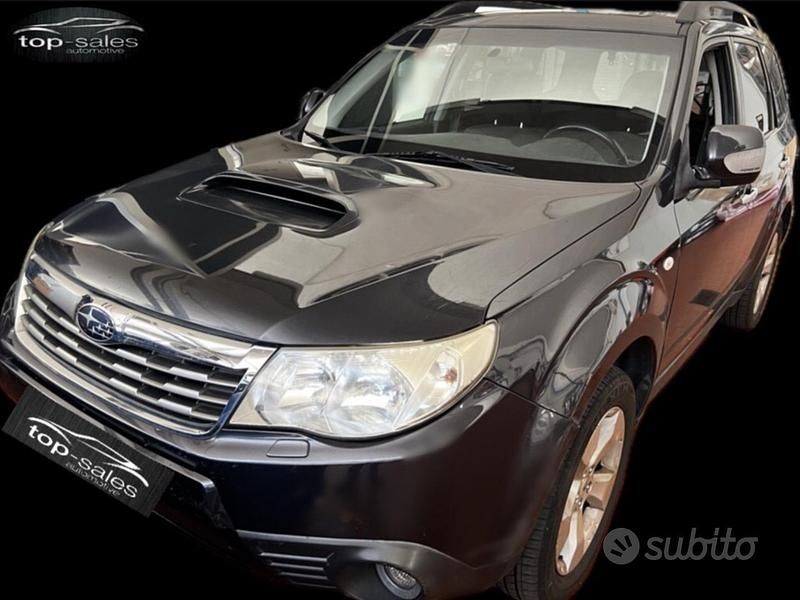 Marrone Usata 2011 Subaru Forester Exclusive+ SUV | 4900 € (Ottimo prezzo) - Immagine 1/4