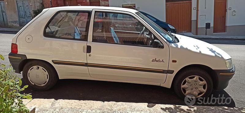 Usata Peugeot 106 45 CV (33 kW) 1997 Bianco Utilitaria