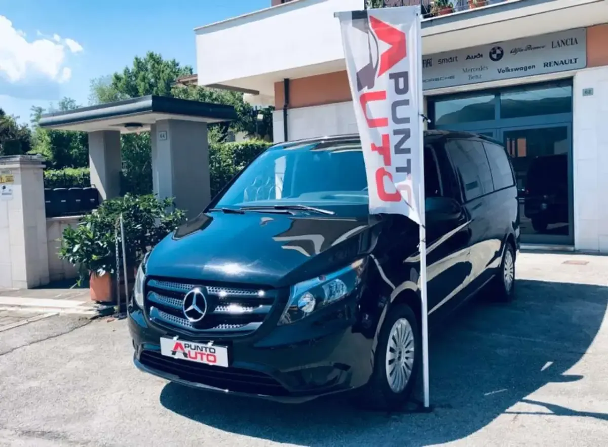 Usata Mercedes Vito 136 CV (100 kW) 2021 Nero Furgone