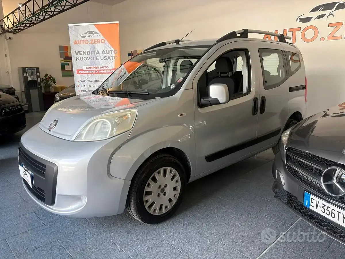 Usata Fiat Qubo Trekking 75 CV (55 kW) 2011 Grigio Monovolume