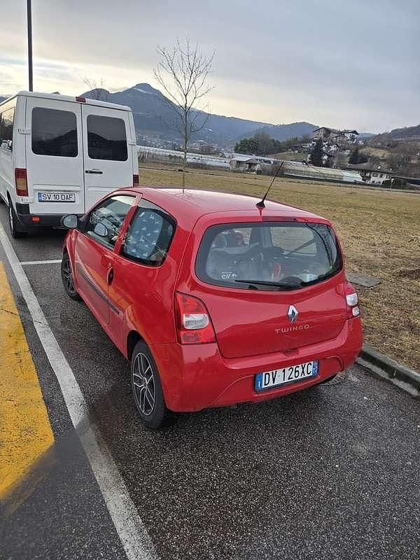 Usado Renault Twingo 76 HP (55 kW) 2009 Vermelho Citadino