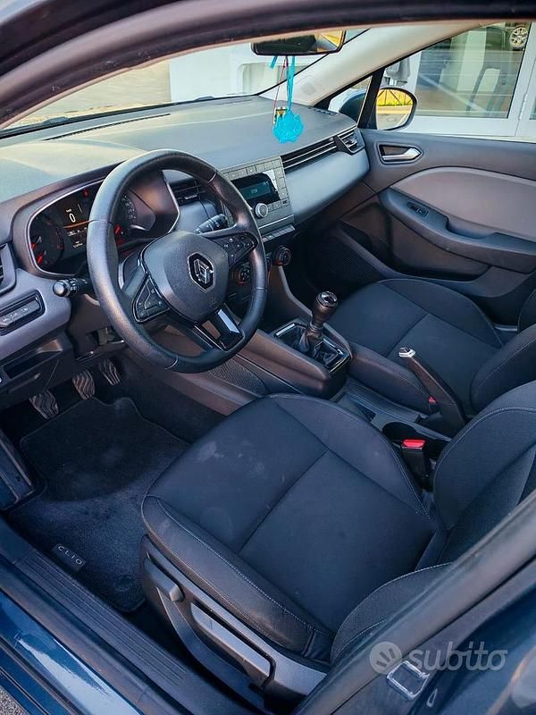 Usata Renault Clio V 101 CV (74 kW) 2020 Utilitaria