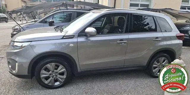 Usata Suzuki Vitara Cool 129 CV (94 kW) 2023 Grigio SUV