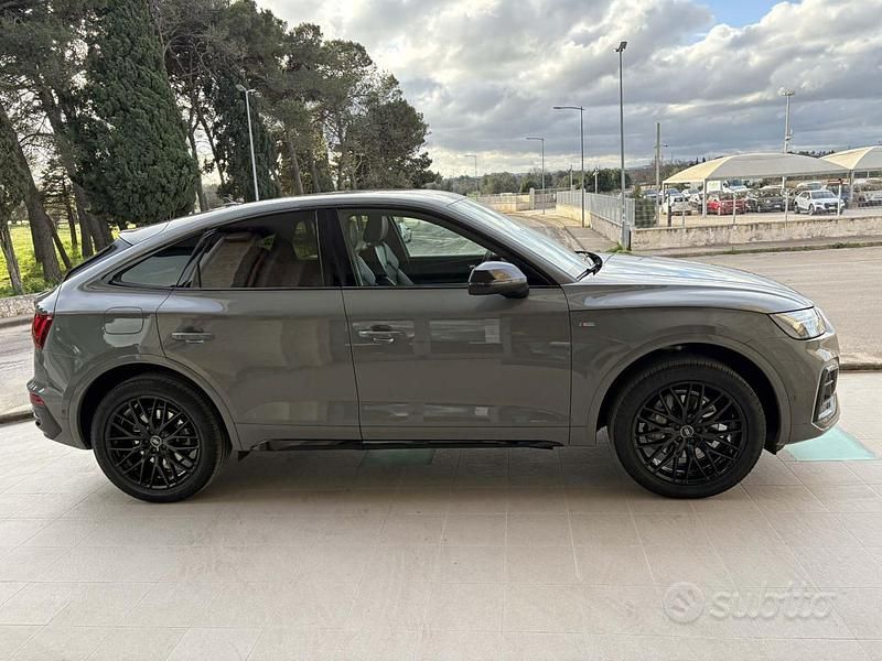 Usata Audi Q5 Sportback S-line plus 204 CV (150 kW) 2022 Grigio SUV