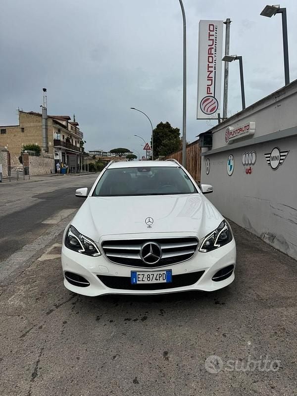 Usata Mercedes E250 Premium 204 CV (150 kW) 2015 Bianco Station wagon