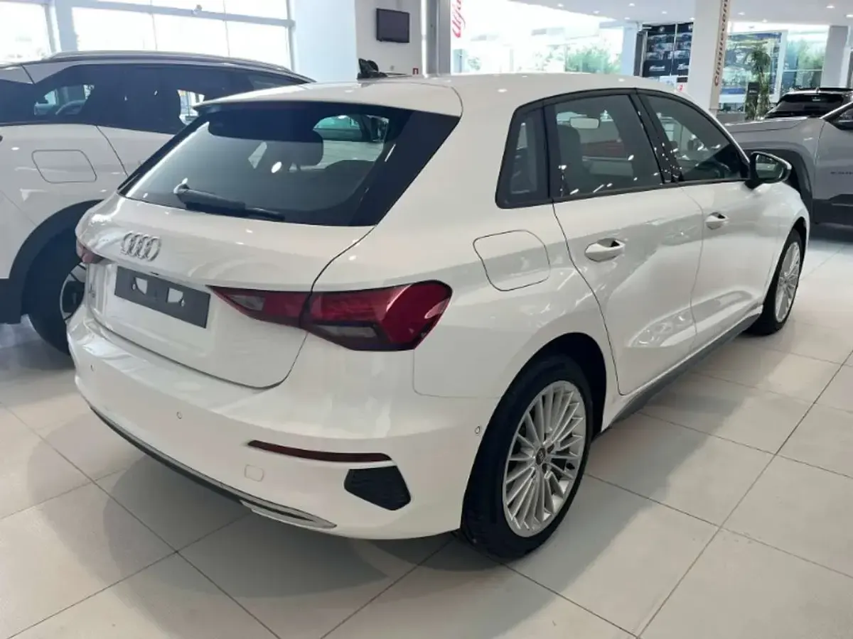 Usata Audi A3 Advanced 150 CV (110 kW) 2024 Bianco Berlina