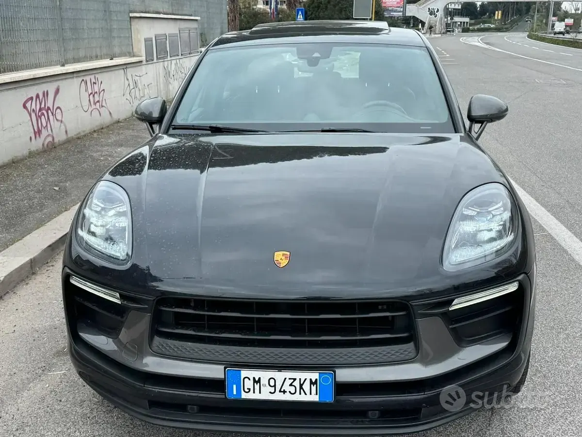Usata Porsche Macan T 265 CV (194 kW) 2023 Nero SUV