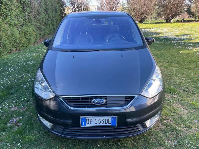 Blu/azzurro Usata 2008 Ford Galaxy Ghia Monovolume | 4990 € (Buon prezzo) - Immagine 1/4