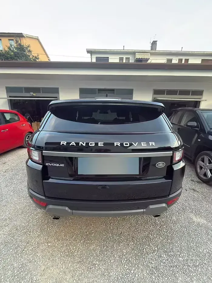 Usata Land Rover Range Rover 150 CV (110 kW) 2018 Nero SUV