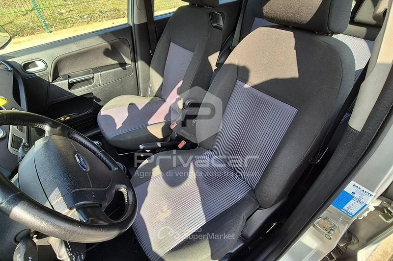 Usata Ford Fusion 80 CV (58 kW) 2007 Grigio Utilitaria