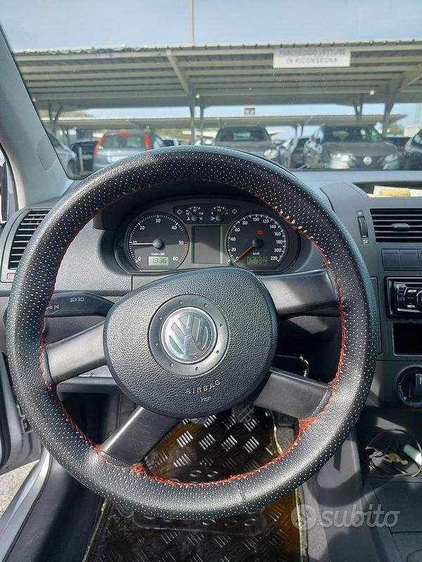 Usata VW Polo 69 CV (50 kW) 2005 Grigio Utilitaria
