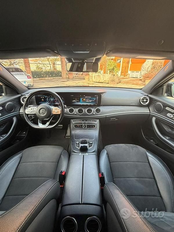 Usata Mercedes E220 2020 Nero Berlina