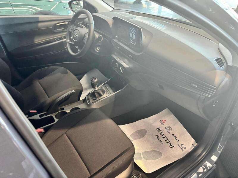 Usata Hyundai i20 101 CV (74 kW) 2024 Grigio Berlina