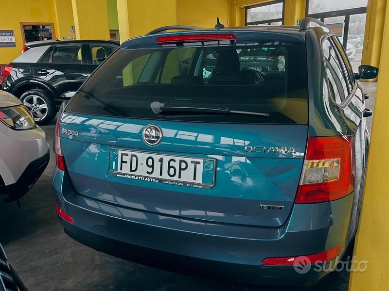 Usata Skoda Octavia G-TEC Ambition 110 CV (80 kW) 2016 Blu/azzurro Station wagon