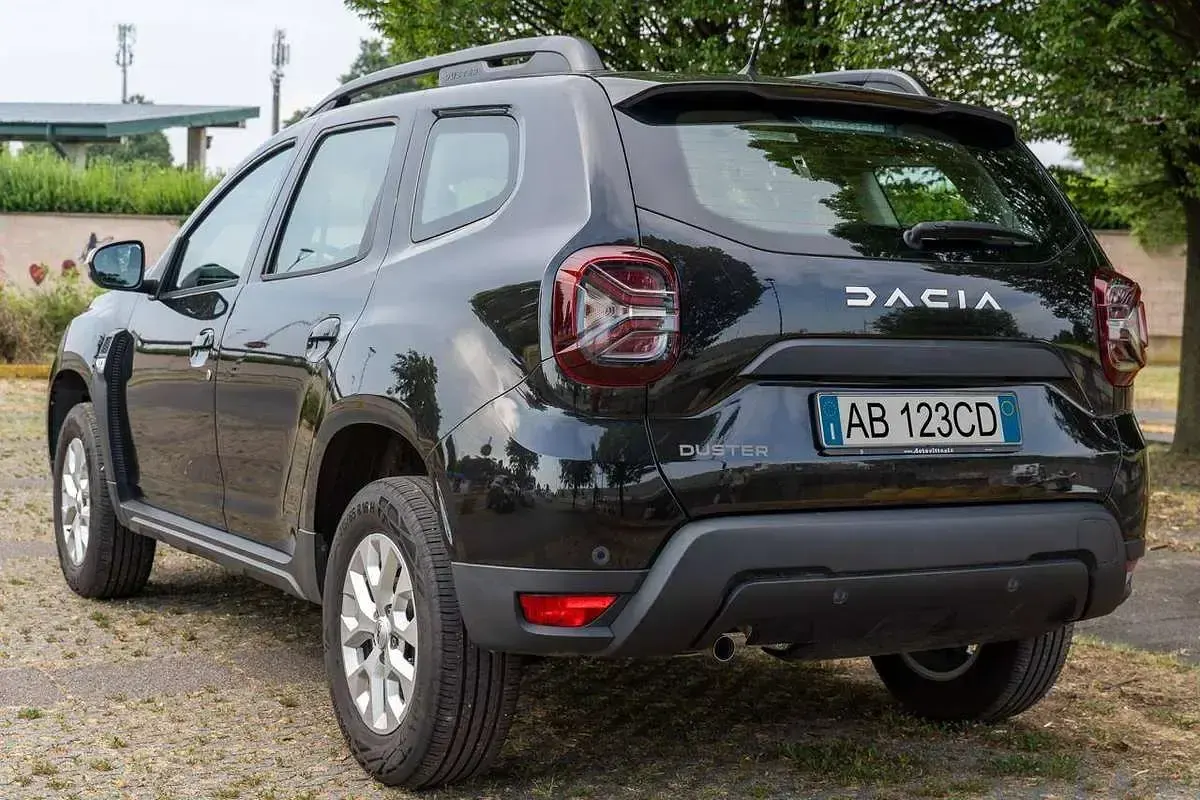 Usata Dacia Duster Expression 116 CV (85 kW) 2023 Nero SUV