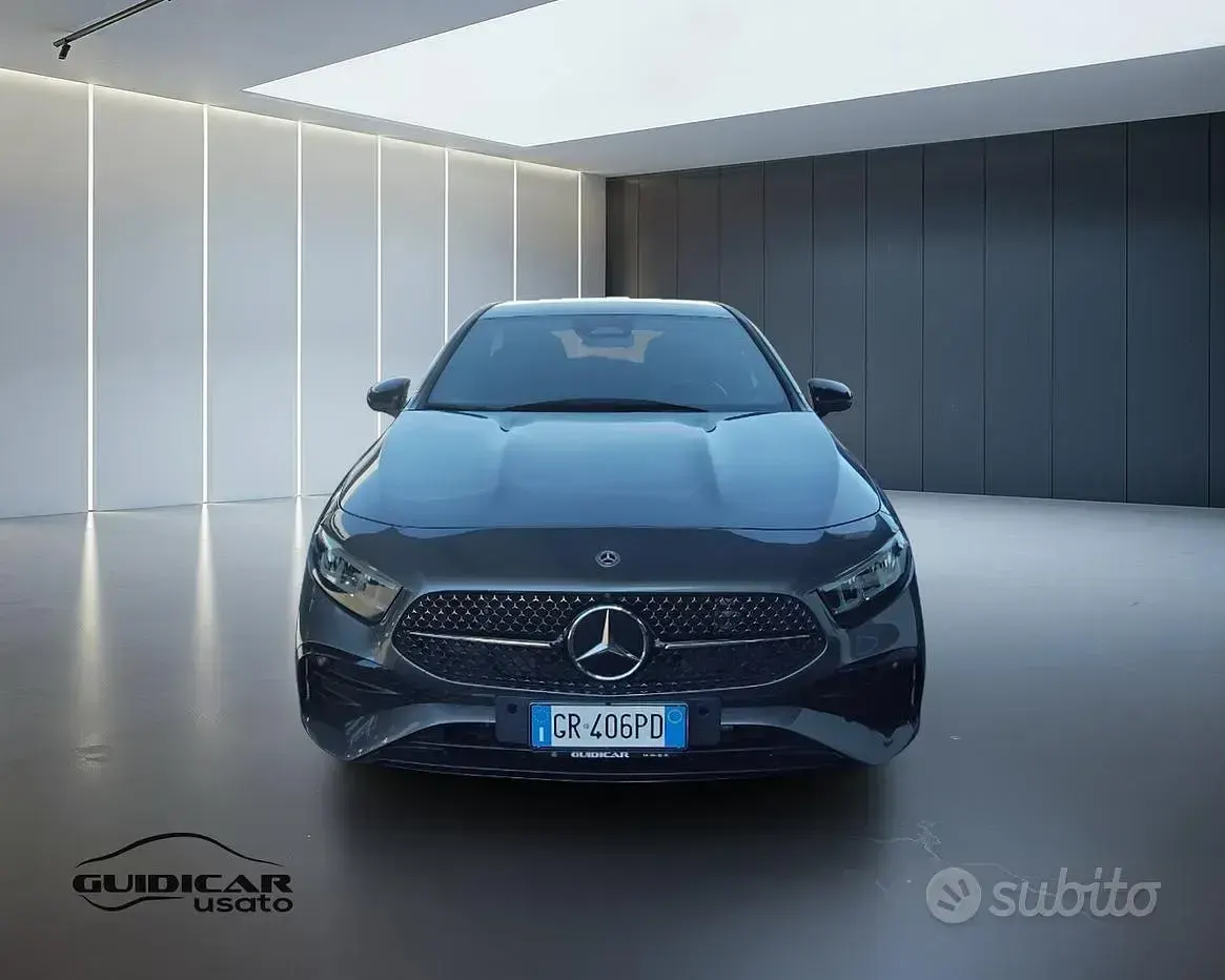 Usata Mercedes A180 Advanced Plus 116 CV (85 kW) 2023 Grigio Utilitaria
