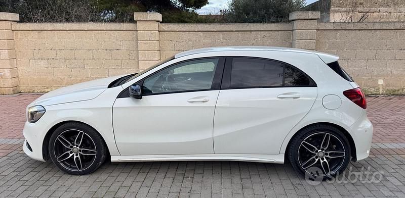 Usata Mercedes A180 Premium 110 CV (80 kW) 2016 Bianco Berlina