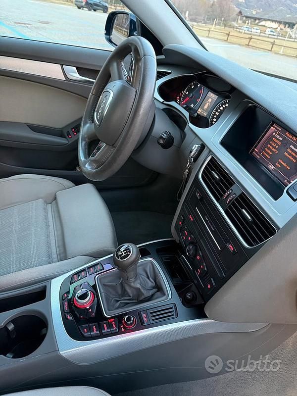 Usata Audi A4 Comfort 143 CV (105 kW) 2010 Blu Station wagon