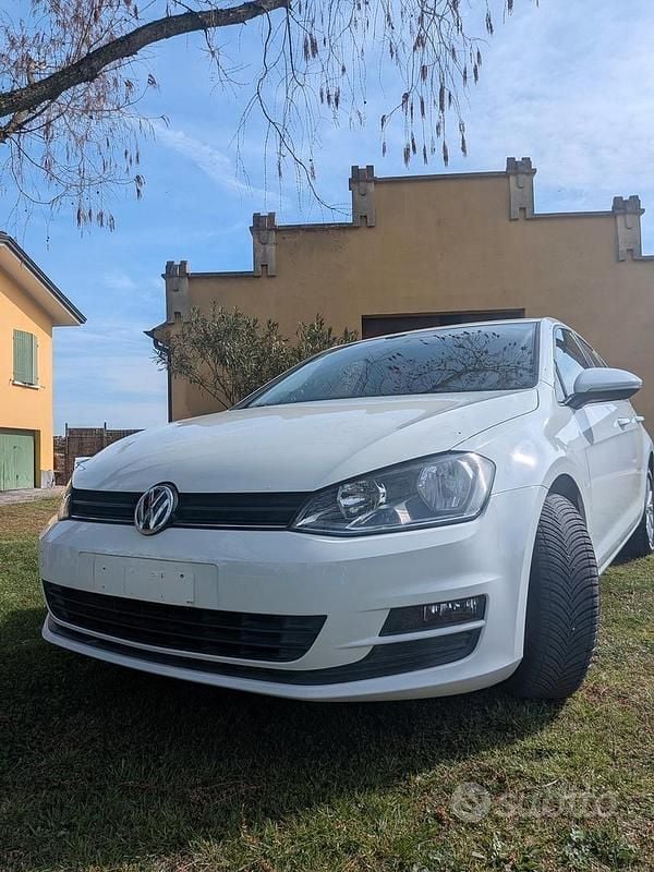 Usata VW Golf VII Trendline 86 CV (63 kW) 2015 Bianco Berlina