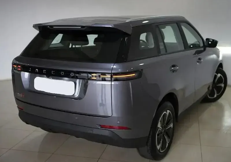 Nuova Jaecoo 7 147 CV (108 kW) 2026 Grigio SUV