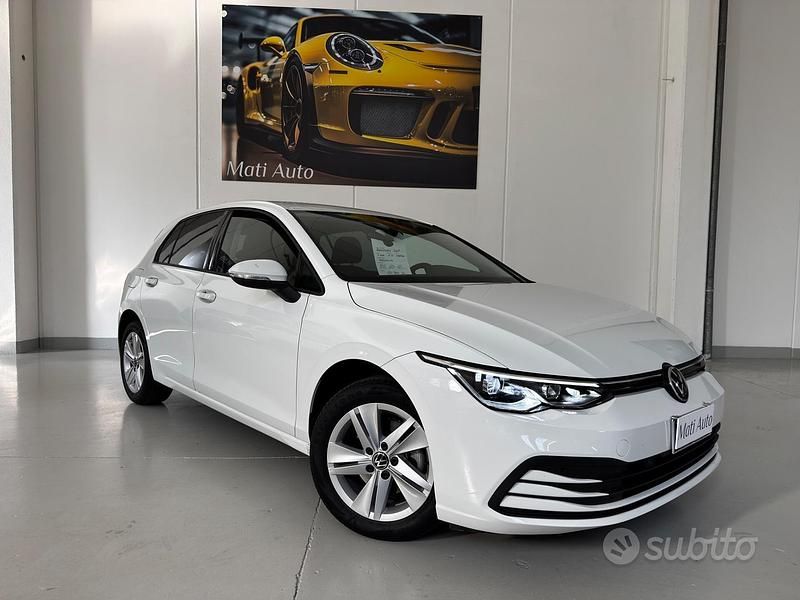 Usata VW Golf VII Life 110 CV (80 kW) 2021 Bianco Utilitaria