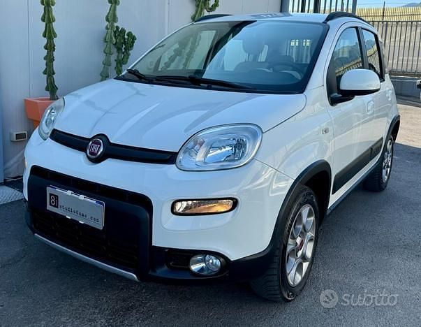 Usata 2016 Fiat Panda 4x4 S Due volumi | 10.200 € (Buon prezzo) - Immagine 1/4