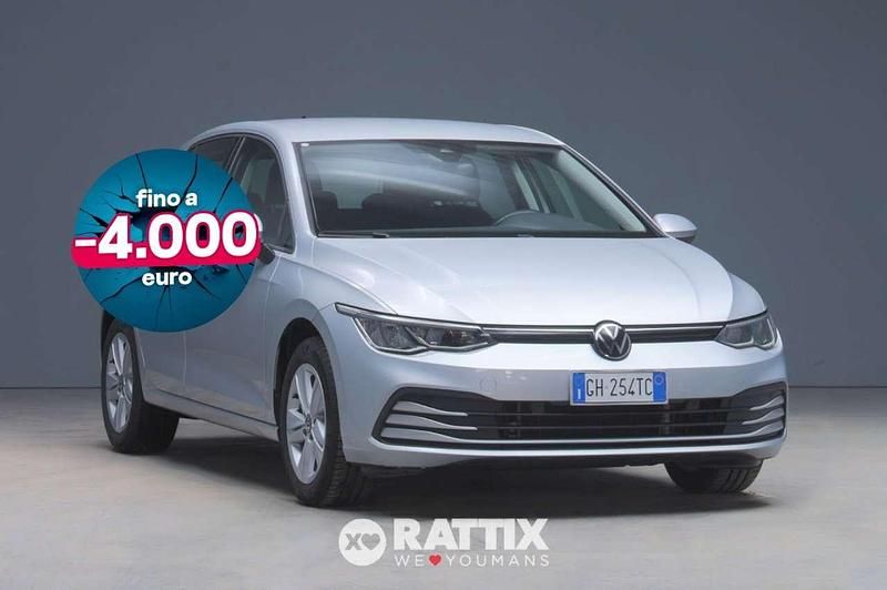 Usata VW Golf VIII Life 110 CV (80 kW) 2022 Argento Berlina