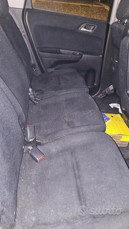 Usata Honda FR-V 140 CV (102 kW) 2006 Nero Monovolume