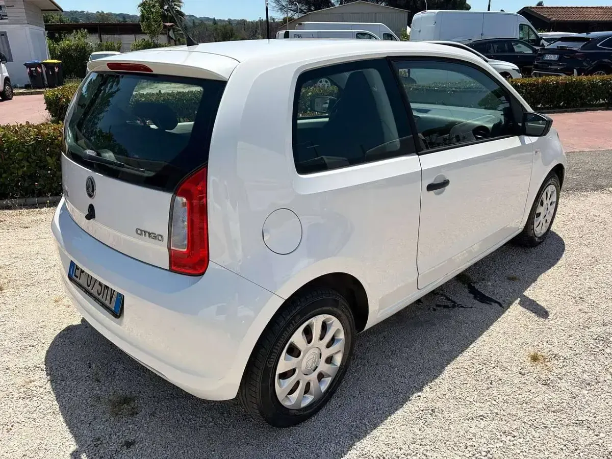 Usata Skoda Citigo Active 60 CV (44 kW) 2013 Bianco Utilitaria