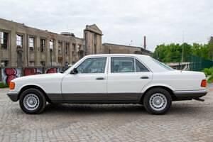 Usata Mercedes 280 SE 185 CV (136 kW) 1985 Bianco Berlina