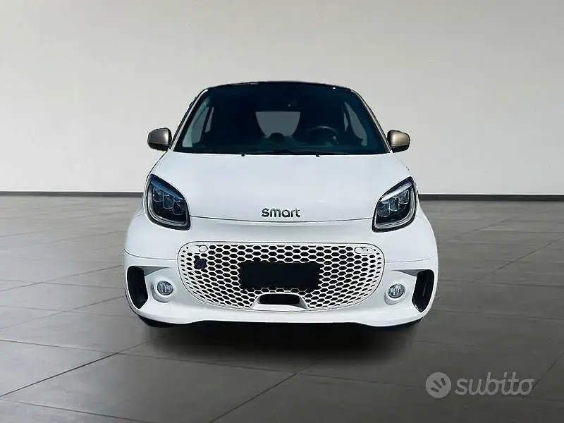 Usata Smart ForTwo Coupé Pulse 60 kW (82 CV) 2021 Bianco Utilitaria