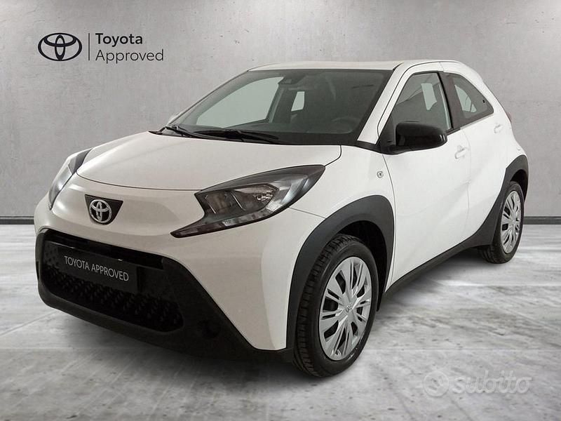 Usata Toyota Aygo X Active 72 CV (52 kW) 2024 Bianco SUV