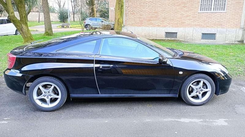 Usata Toyota Celica 143 CV (105 kW) 2004 Coupé