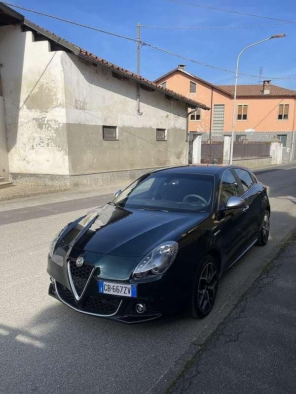 Usata Alfa Romeo Giulietta Ti 120 CV (88 kW) 2021 Verde Berlina