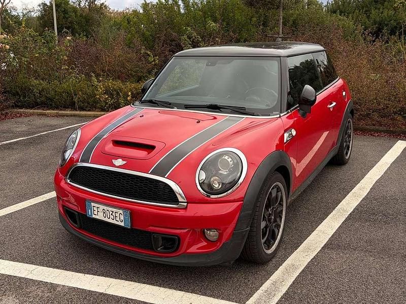 Usata Mini Cooper SD 143 CV (105 kW) 2011 Rosso Utilitaria