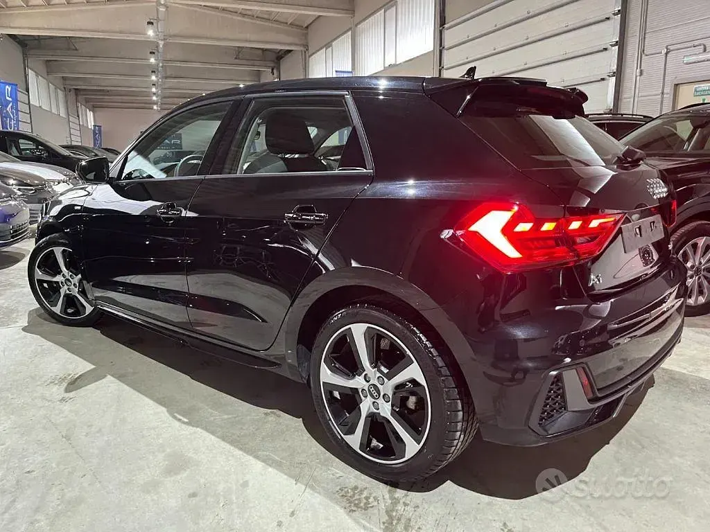 Nuova Audi A1 S-Line 116 CV (85 kW) 2026 Nero SUV