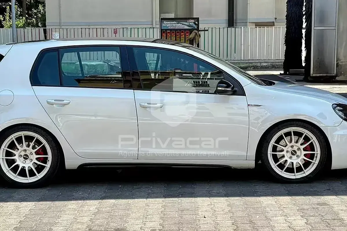 Usata VW Golf VI GTI 211 CV (155 kW) 2011 Bianco Utilitaria