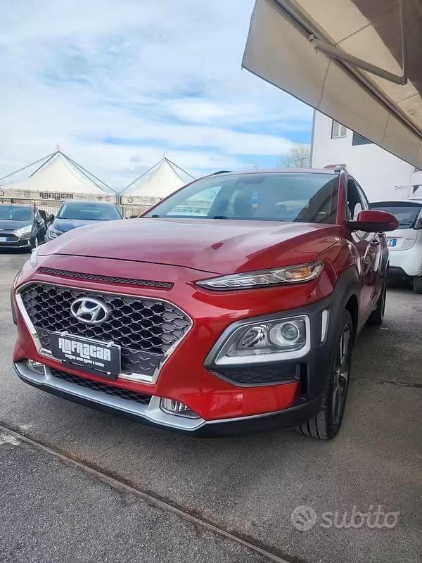 Usata Hyundai Kona 115 CV (84 kW) 2020 Rosso SUV