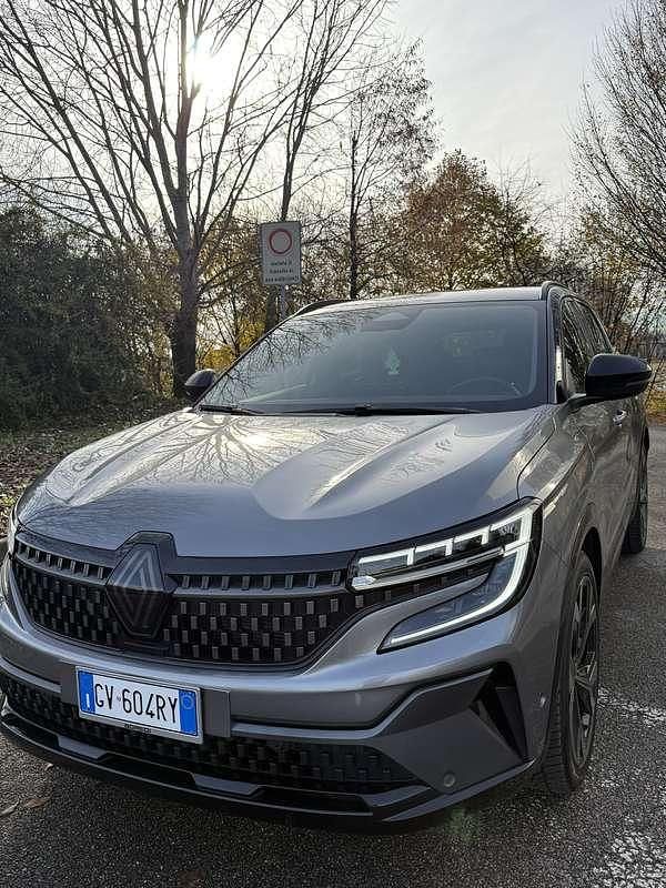 Usata Renault Austral Iconic Esprit Alpine 199 CV (146 kW) 2024 SUV