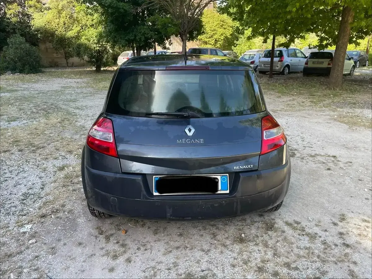 Gebraucht Renault Mégane 85 PS (62 kW) 2006 Grau Limousine